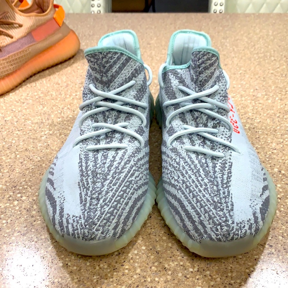 YEEZY BOOST 350 V2 “BLUE TINT”